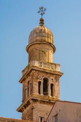 Fototapeta na wymiar Turm und Häuser in Venedig, Italien