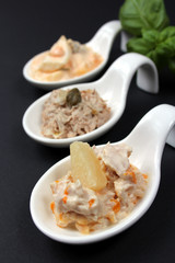 Feinkostsalate - Gefügelsalat, Thunfischsalat, Eiersalat