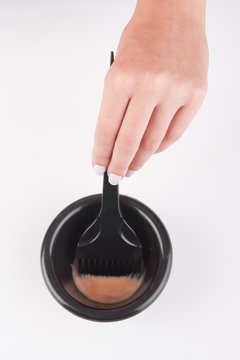 hair dye mixing bowl and brush