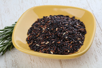Wild rice in the bowl