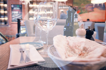 white circle frame for text theme cafe blurred background