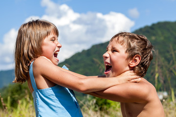 Children are swearing to each other