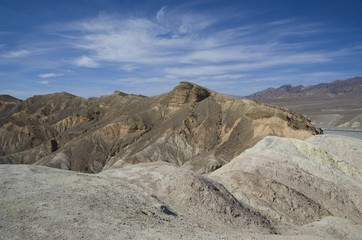 Fototapeta na wymiar Road to Death Valley - Zabriskie Point