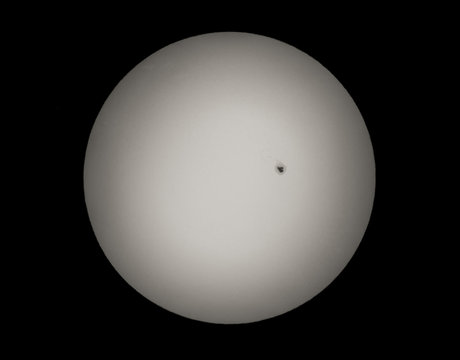 Large sunspot through a telescope