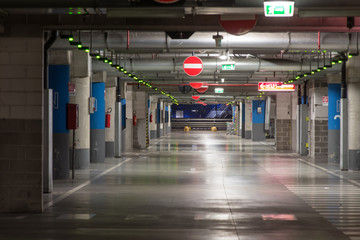 Garage nel centro commerciale