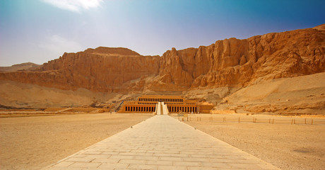 Anscient Temple of Karnak - Ruined Thebes Egypt