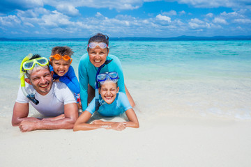 Family of divers 