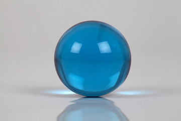 Blaue Glaskugel