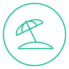 Beach umbrella line icon.
