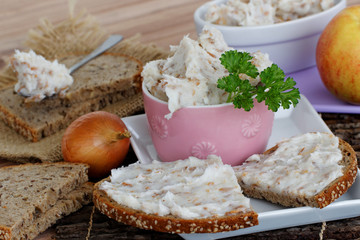Brot mit Griebenschmalz