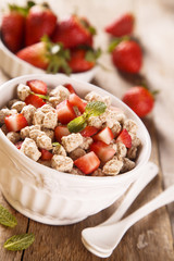 Bran with strawberry