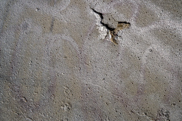 Crackled wall