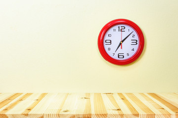 Clock wood table