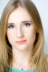 Naklejka premium Pretty young woman 