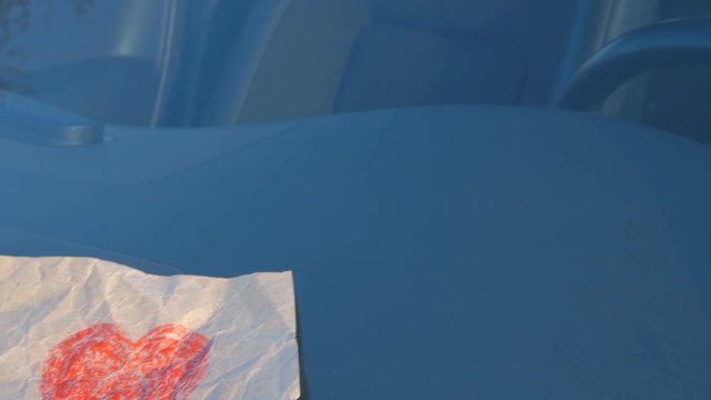 Hand Drawn Heart - camera pan