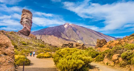 Foto op Plexiglas Pico del Teide met beroemde Roque Cinchado-rotsformatie, Tenerife, Canarische Eilanden, Spanje © JFL Photography