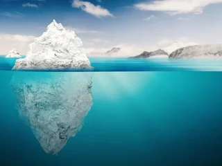 Crédence de cuisine en verre imprimé Glaciers iceberg on blue ocean