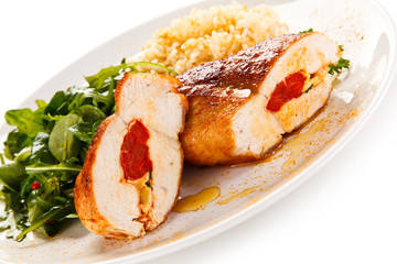 Stuffed chicken fillets and vegetables