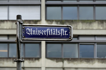 Fototapeta premium Universitätsstraße in Freiburg