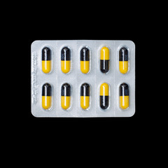 Dicloxacillin capsule in blister pack
