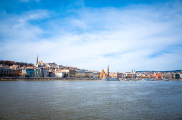 Obraz premium view of historic architectural in Budapest from Danube