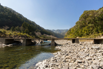 Fototapeta premium 高知県四万十町 木屋ヶ内沈下橋