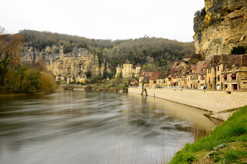 romantic town of la roque gageac © jon_chica
