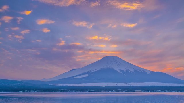 4K Timelapse Day to Night of mt. Fuji, Japan