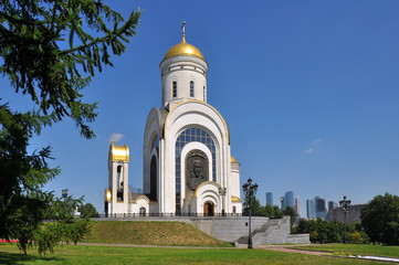 Fototapeta na wymiar St George Church at Poklonnaya Gora in Moscow is the memorial temple built in honor of the 50th anniversary of Victory in World war II