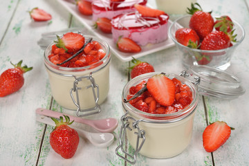 Panna cotta with strawberries