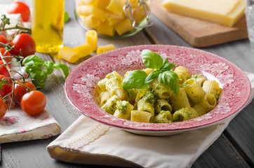 Rigatoni with pesto