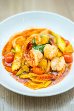Sweet and sour prawn