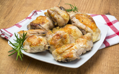 Ración de pollo en trozos