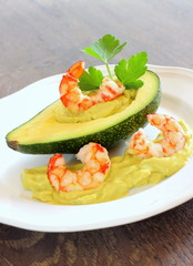 Gamberoni in salsa guacamole