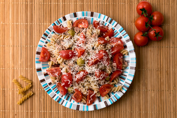 Tuna salad with tomatoes and olives