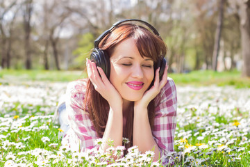  Woman Listening Music Outdoor
