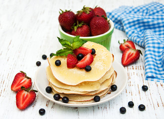 Pancakes with strawberries
