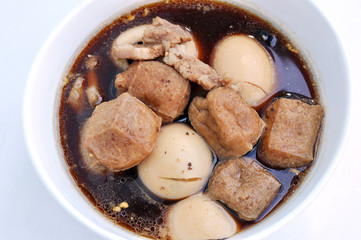 thai food khai phalo egg stewed with meat and tofu in soy sauce 7