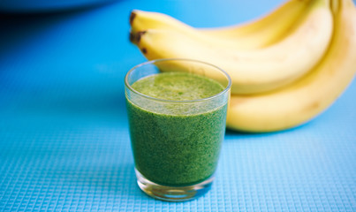 fresh green smoothie