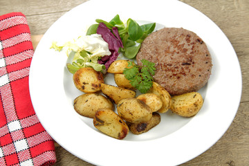 steak haché et pommes de terre 18042016 