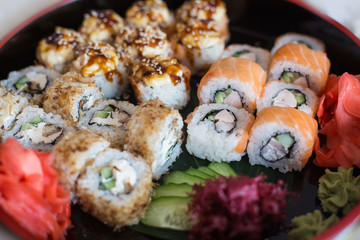 rolls, sushi