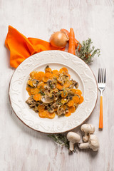 salad with champignon and carrots