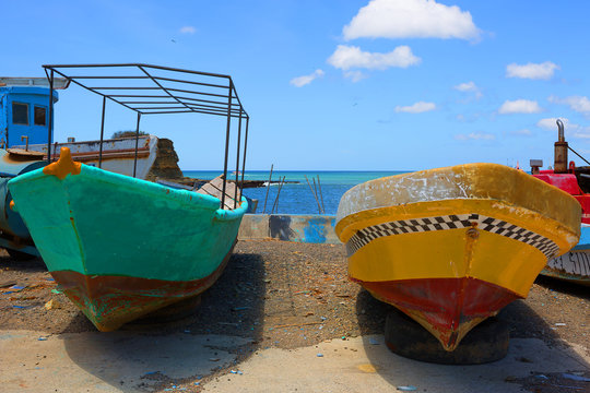 Никарагуа. Лодки на пирсе Сан Хуан Дель Сур.