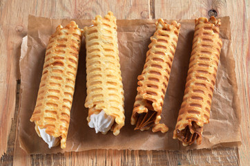 Waffle tubules with creamy