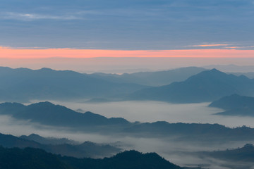 Fototapeta premium Sunrise and mist Phu Chi Fa.