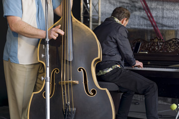 Kontrabass und Piano