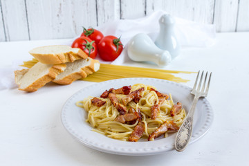 Spaghetti carbonara with a bacon