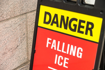 Obraz premium Danger Falling ice sign