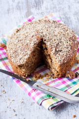 carrot and walnut cake