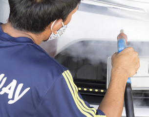 Car wash with flowing water